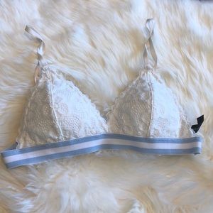 Aeropostale triangle bralette